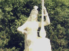 Omannisha Statue